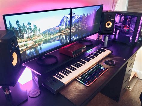 The size is deceptive and although not very wide, the depth of this unit is more than enough to cater for a basic set up. Hackintosh Desk Setup By Rhys - Rhys' gaming and music production desk setup is mainly for doing ...