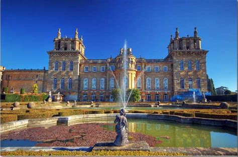 10 Greatest Palaces Around The World