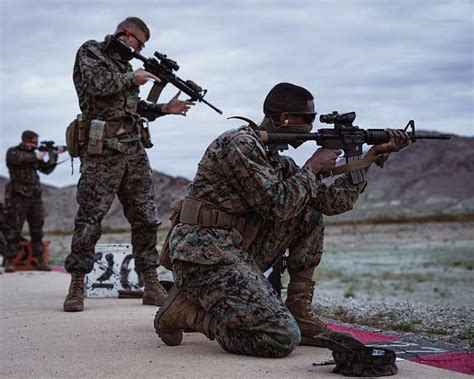 Us Marines Fire M4a1 Carbines At Marine Corps Air Picryl Public