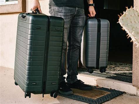 Whats The Largest Size For Checked Luggage 29 Or 32 In