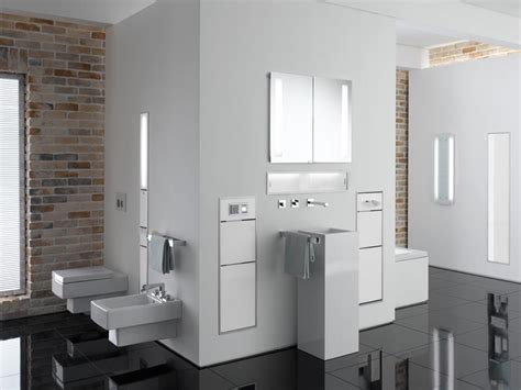 Hochwertige accessoires für ihr badezimmer: Wie Emco-Bad Vorwand-Installationen auch als Stauraum nutzt