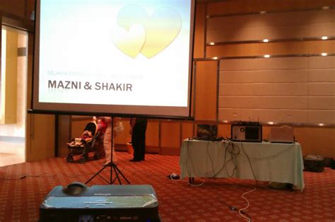 Pelamin dewan serbaguna alam damai. Majlis Perkahwinan Nurul Mazni dan Ahmad Shakir