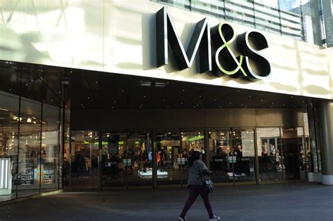 Marks And Spencer To Close 100 Stores By 2022