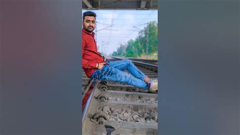 Train Ki Patri Par Baith Kar Pose Kase Kare How To Pose On Railway