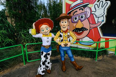 Meet Woody And Jessie At Toy Story Land Disneys Hollywood Studios