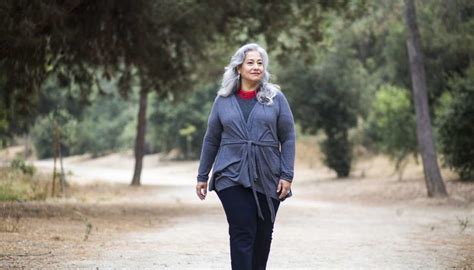 Caminar Puede Prevenir La Insuficiencia Card Aca En Mujeres Mayores