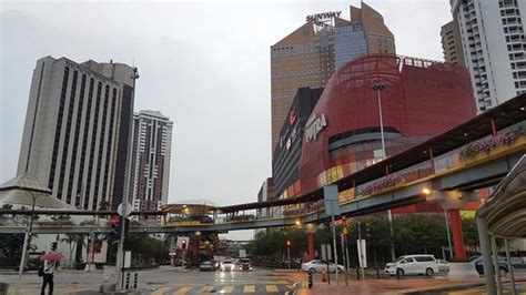 In march 2011, putra place, which consists of the mall, legend hotel (now known as sunway putra hotel) and an office block, was acquired by sunway. Sunway Putra Mall (Kuala Lumpur) - 2020 All You Need to ...