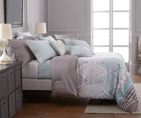 Bring a lush look to your bedroom with the feathered scroll jacquard design of waterford garner comforter set in trendy moss green and olive mixed with dusty taupe. Project Runway Celeste Seafoam & Gray Reversible Comforter ...