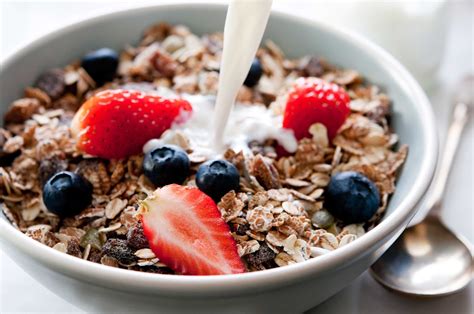 Research suggests that adequate fiber intake supports digestive health, improves blood sugar regulation, helps support healthy cholesterol levels and cardiovascular health, and may protect against several types of. Habits Your 80-Year-Old Self Will Thank You For | Reader's ...