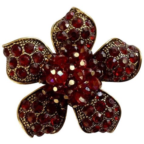 Liz Claiborne Lc Signed Red Sparkle Flower Crystal Gold Tone Pin Brooch Red Sparkle Brooch