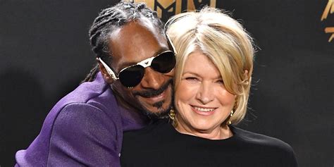 A Timeline Of Snoop Dogg And Martha Stewarts Unlikely Friendship