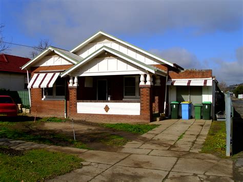 Filecalifornian Bungalow In Small St Wagga Wagga Wikimedia Commons