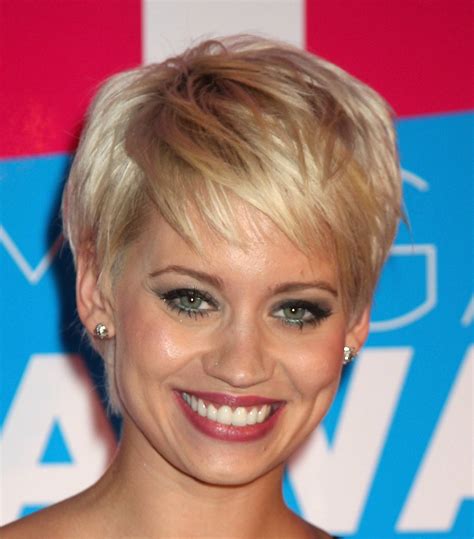 Short Hairstyles For Round Faces Beautiful Hairstyles