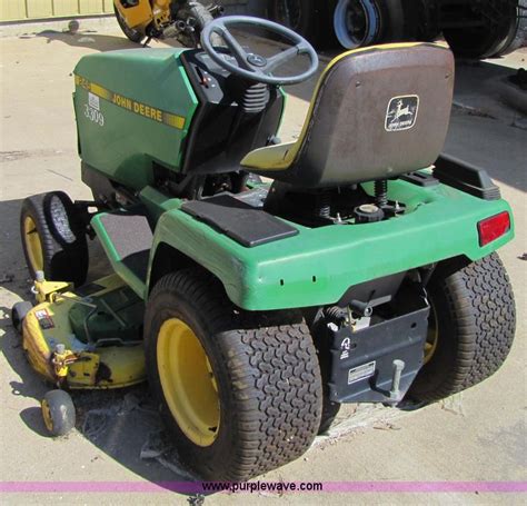 John Deere 245 Lawn Mower In Topeka Ks Item 5288 Sold Purple Wave