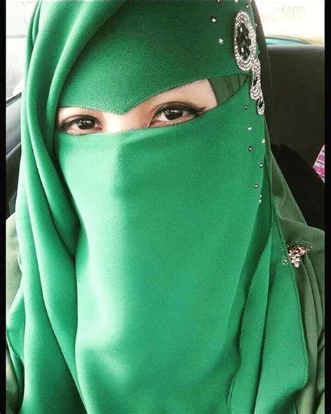 Pin By Eveline Rios Rosas On Tapabocas Muslim Fashion Hijab Beautiful Hijab Niqab Fashion