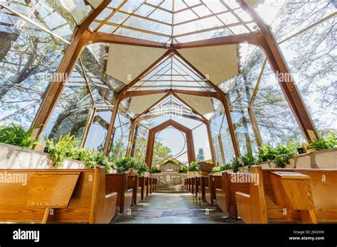 The Beautiful Glass Church Wayfarers Chapel At Rancho Palos Verdes