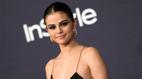 Wolves is about the journey to finding love. Selena Gomez's New Platinum Blonde Hair Steals the Show at ...
