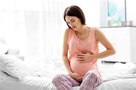 Abdominal Pain During 8 Months Of Pregnancy Dangerous For Mother And Fetus