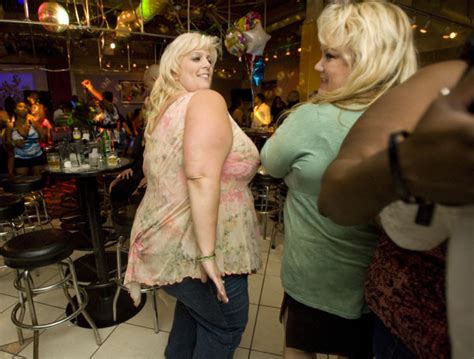 Women At Club Bounce Are Living Large Orange County Register