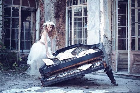 X Women Model Piano Poland Wallpaper Coolwallpapers Me