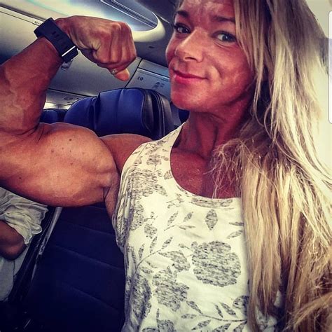 Female Biceps Flex Friday Gainz Fit Chicks Gym Rat Girls Who Lift