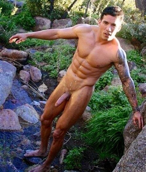 Photo Hung Male Naturists Page 14 Lpsg