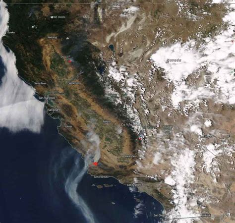 Nasa satellite images have revealed more than 650 wildfires have broken out across california with he space agency describing the perfect storm of conditions which have allowed the blazes to spread. Wildfire smoke map, July 8, 2017 - Wildfire Today