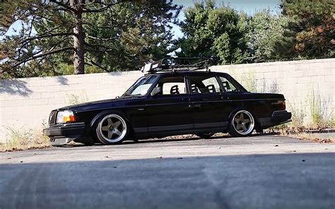 Slammed Volvo 240 Blake In Black De L Essence Dans Mes Veines