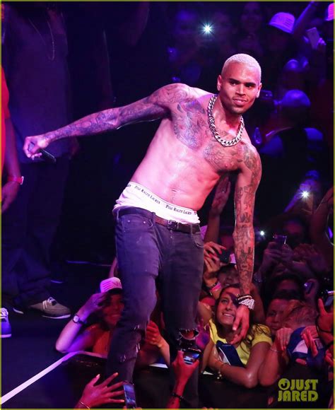 Chris Brown Shirtless At Gotha Club In Cannes Photo 2692265 Chris