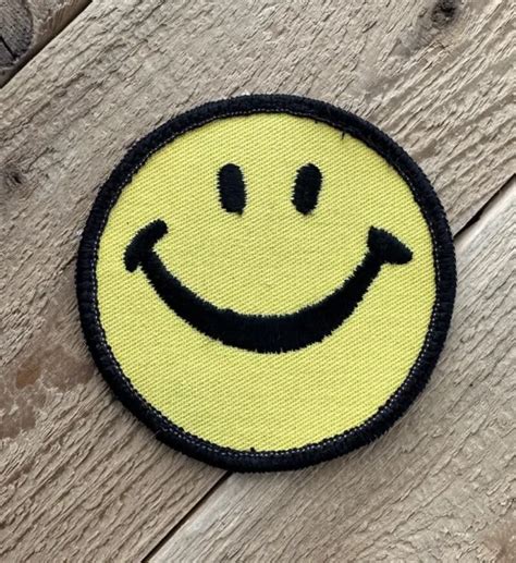 Vintage 3” Smiley Face Emoji Yellow Emoticon Iron On Applique