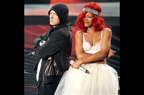 Rihanna Eminem Bieber Top Billboards New Social 50 Chart
