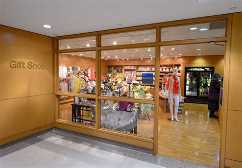 Every gift shop manager knows the hassles of retail all too well — especially the inconvenience of sourcing items from multiple vendors. Gift Shop | NorthShore