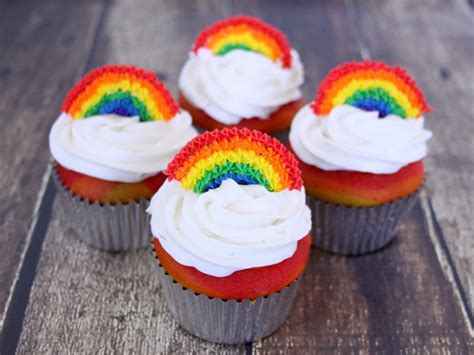 Check out our rainbow cupcakes selection for the very best in unique or custom, handmade pieces from our декор для вечеринок shops. Rainbow Cupcakes Recipe