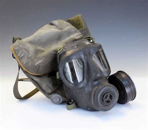 Lot 297 S6 Mkii British Army Respirator Gas Mask