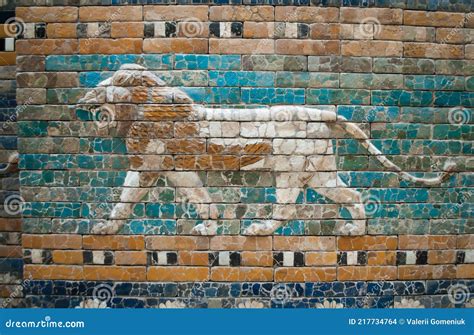 Babylonian Lion On The Ishtar Gate Editorial Photo