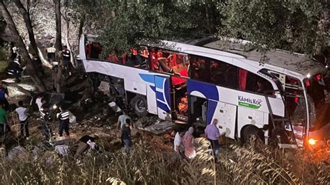 Yozgat ta yolcu otobüsü şarampole yuvarlandı Feci kazada çok sayıda