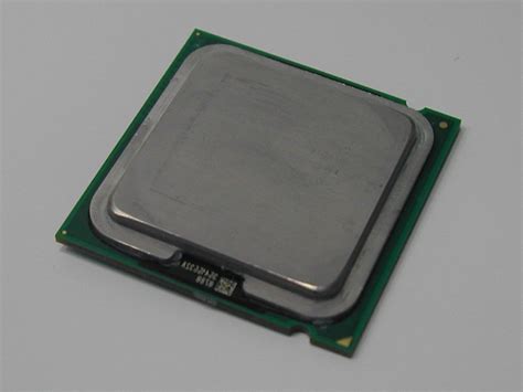 Intel Pentium 4 Ht570 J