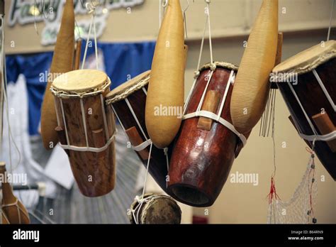 Instrumentos Musicales Tradicionales De Panamá En La Pantalla Y En