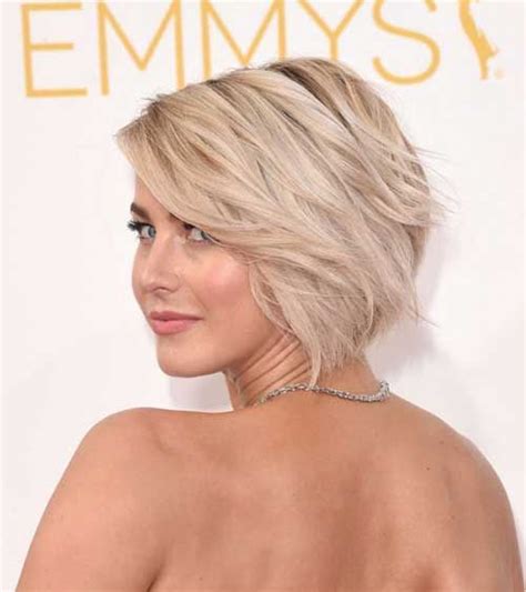 See what her stylist riawna capri said of her new haircut here! 15 Julianne Hough Bob Haircuts | Hair styles, Bleach ...