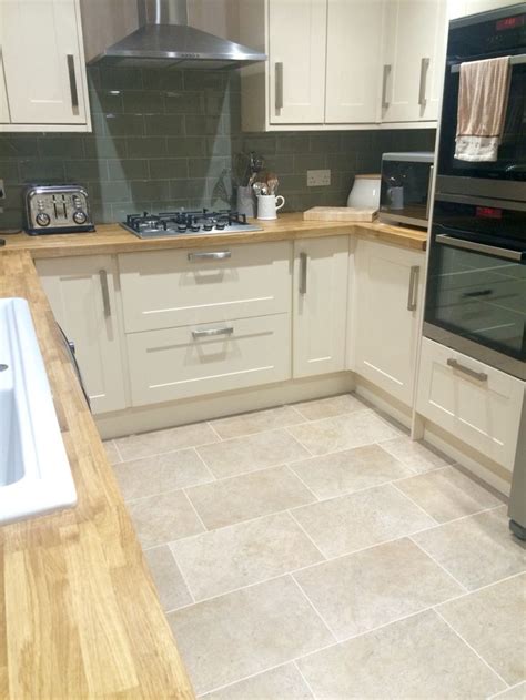 Burford Cream Kitchen From Howdens Oak Worktops Sage Tiles With