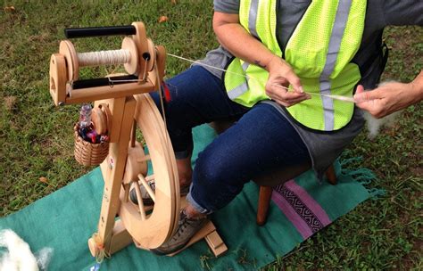 Spinning Yarn With Images Spinning Yarn