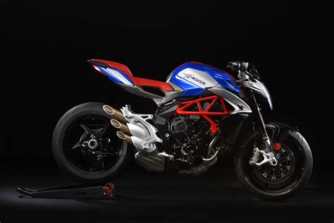 Mv agusta's replacement for the brutale 675 came in the form of the brutale 800 in 2016. Red, White, and Blue: MV Agusta Brutale 800 America