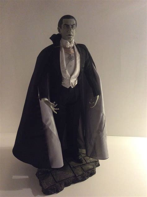 Sideshow Bela Lugosi Dracula Premium Format Silver Screen Statue 14