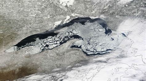 Great Lakes Covered In Record Shattering Amount Of Ice This Late In