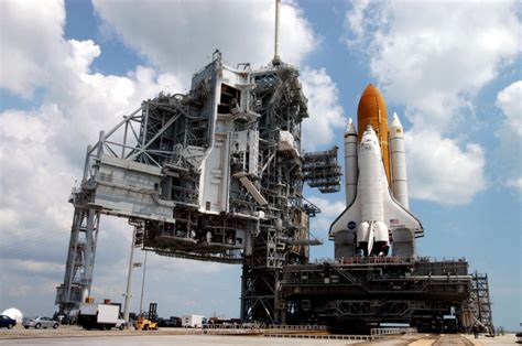 Space In Images 2005 07 Space Shuttle Discovery At