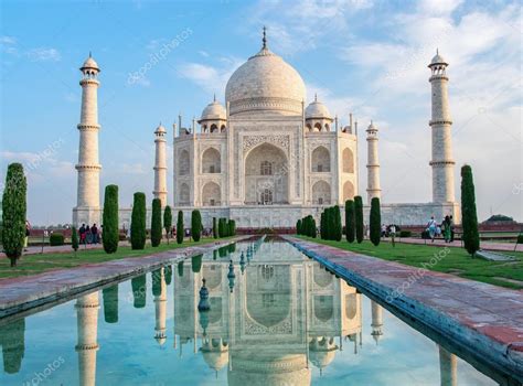 Taj Mahal In Agra India Stock Editorial Photo © Byelikova 90171580