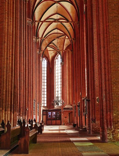 Brick Gothic Wismar Nikolai Church Aisle Pointed Arches Incidence