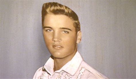 It wasn't just elvis presley's music that signaled he was a true 20th century icon, his signature style set him apart as a different kind of pop star. Did Elvis Presley naturally have black hair? - Quora