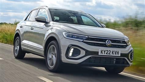 volkswagen t roc suv review carbuyer