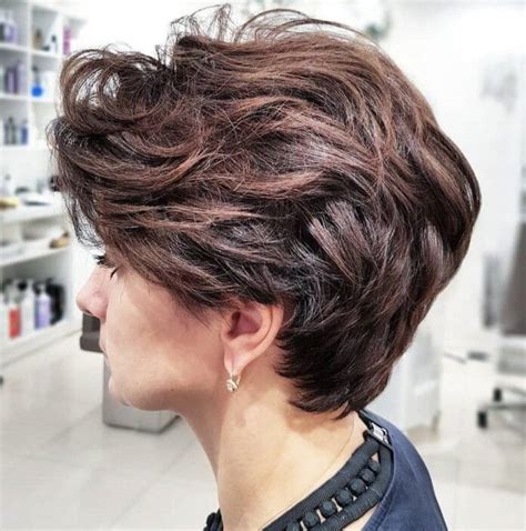 25 Trend Setter Short Hairstyles For Thick Hair Hottest Haircuts